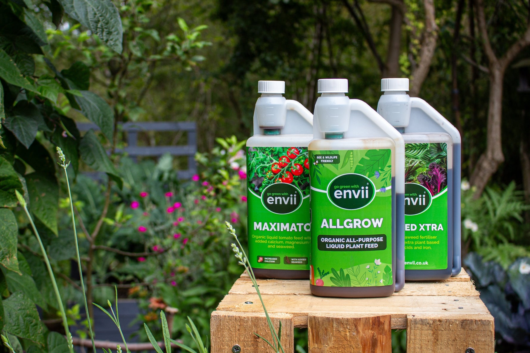 envii feeds in the garden